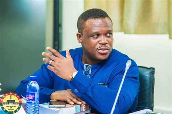 希少【メゾンマルジェラ】ペンキ　ジャーマントレーナー　３９ 【正規通販】 www.mynewsgh.com