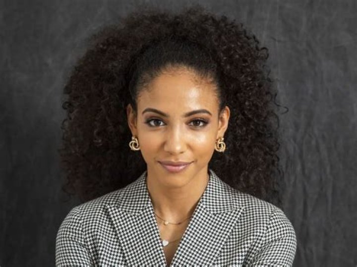Cheslie Kryst Bio, Age, Death, Parents, Net Worth, Height, Husband, Children