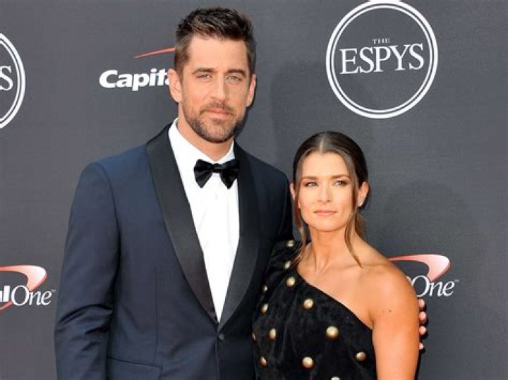 How Many Times Has Aaron Rodgers Been Engaged? Check Aaron Rodgers Dating History, Fiancee And Girlfriends Here